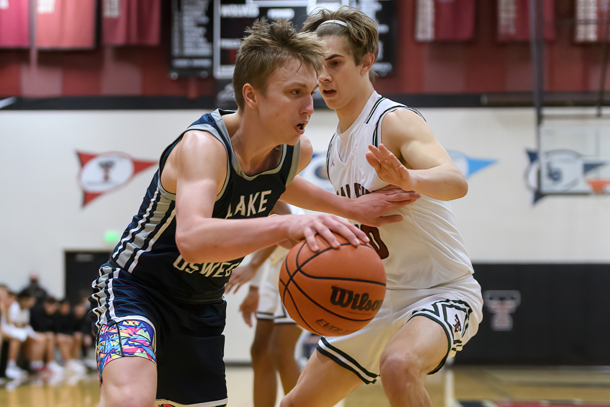 Tualatin Lake Oswego boys basketball Ken Waz 44